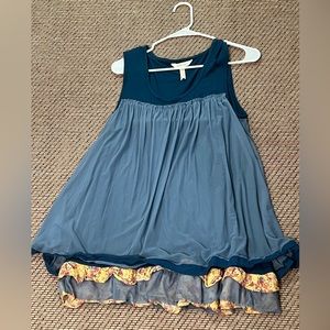 Matilda Jane Women’s M top.